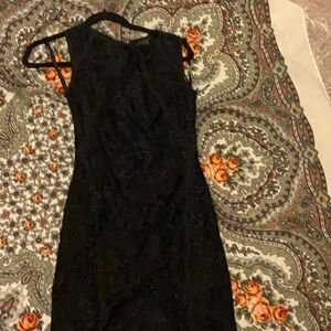 Blue and black mid dress zips down back floral crocheted print